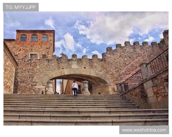 探索埃斯特旺的魅力与历史深度,感受独特文化之旅