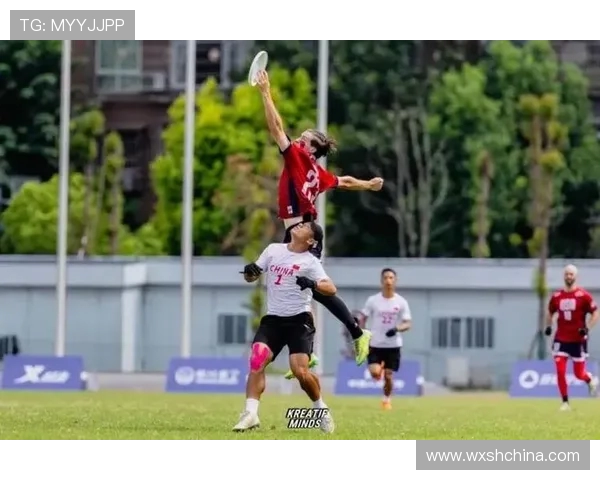 重庆飞盘队独特包夹战术解析与实战应用探讨 重庆飞盘队独特包夹战术解析与实战应用探讨